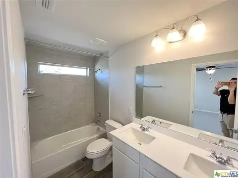 Spinnaker, KYLE, TX 78640