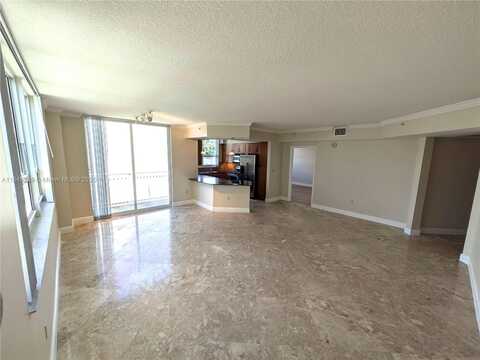 2000 N BAYSHORE DR, Miami, FL 33137