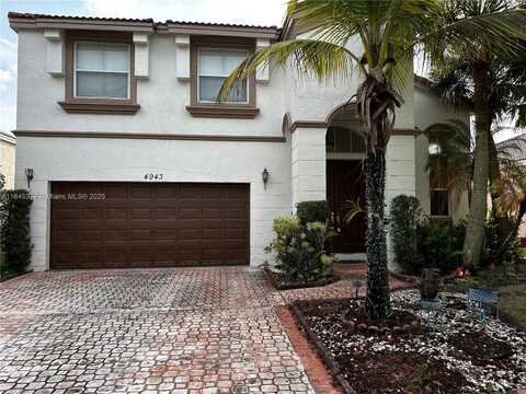 4943 SW 163rd Ave, Miramar, FL 33027