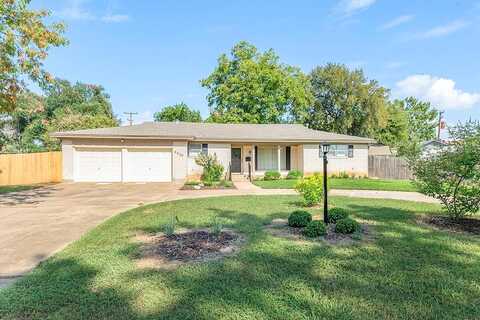 Taos, HALTOM CITY, TX 76180