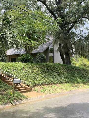 Manolete, PENSACOLA, FL 32504