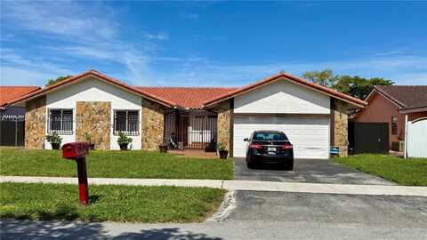 20118 NW 58th Pl, Hialeah, FL 33015