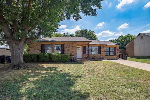 Seven Gables, FORT WORTH, TX 76133