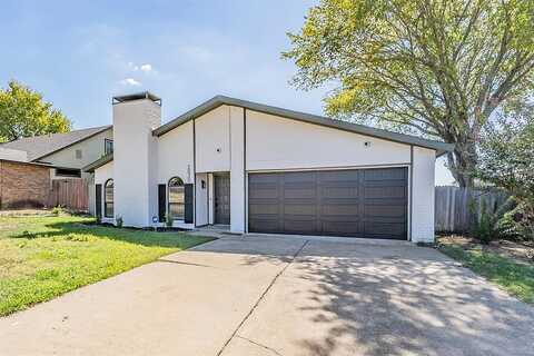 Meandering, BEDFORD, TX 76021