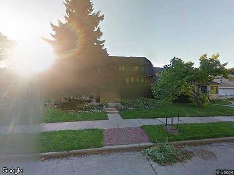 37Th, MILWAUKEE, WI 53215
