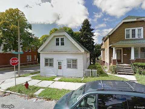 7Th, MILWAUKEE, WI 53215