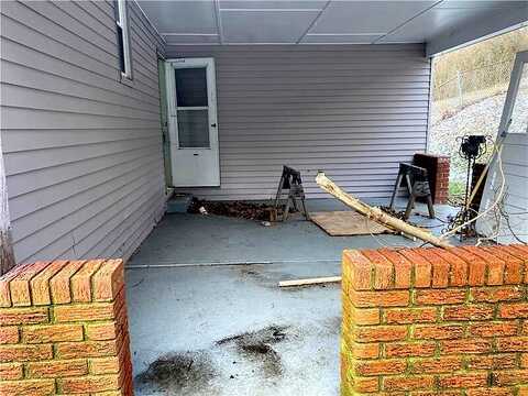 Bettis, DRAVOSBURG, PA 15034
