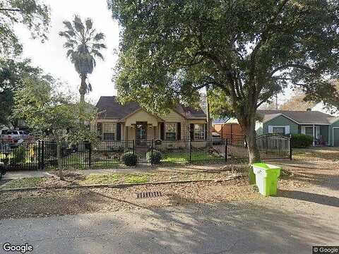 Avenue F, ROSENBERG, TX 77471