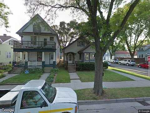 31St, MILWAUKEE, WI 53215