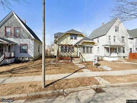 28Th, MILWAUKEE, WI 53215