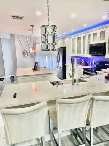 Candlewood, BOCA RATON, FL 33487