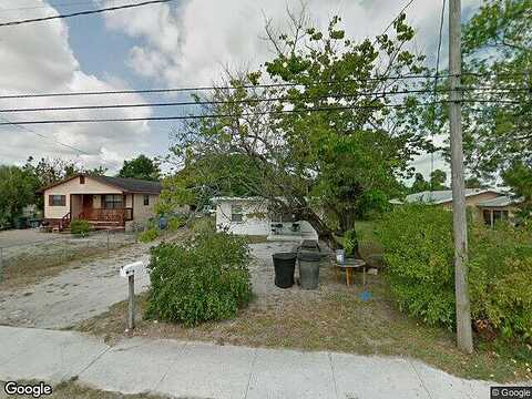 17Th, FORT PIERCE, FL 34950