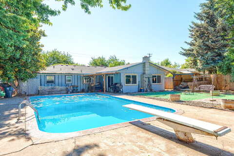Ivy, MEDFORD, OR 97501
