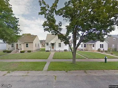 Travis, LA CROSSE, WI 54601