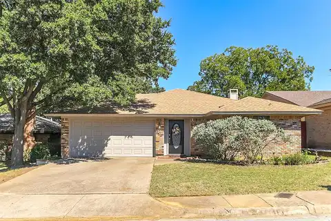 Los Colinas, PANTEGO, TX 76013