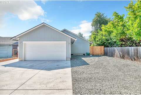 Maxwell, EUGENE, OR 97404