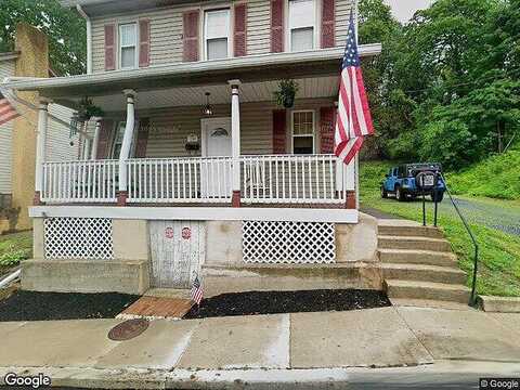 Main, SLATINGTON, PA 18080