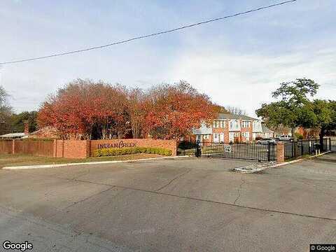 Roaring Springs, FORT WORTH, TX 76114