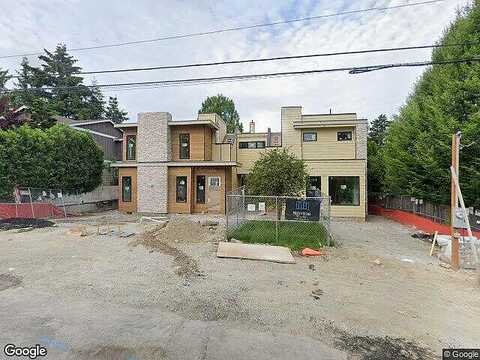 17Th, KIRKLAND, WA 98033
