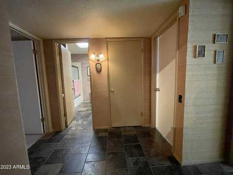 Solano, SCOTTSDALE, AZ 85250