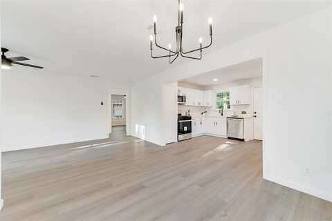 Huron, FORT WORTH, TX 76135