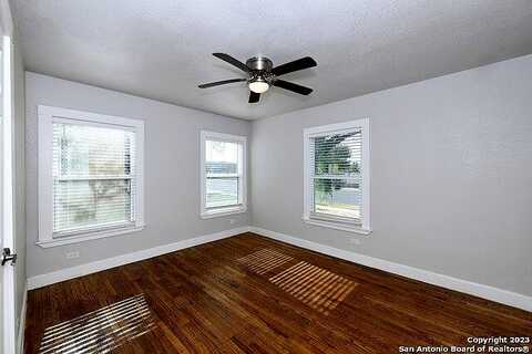 Astor, SAN ANTONIO, TX 78210