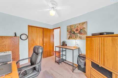 959, KENNEWICK, WA 99338