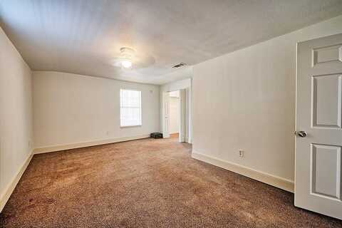 14Th, GRAND PRAIRIE, TX 75051