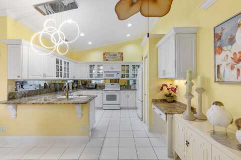 Via Di Regina, BOCA RATON, FL 33496