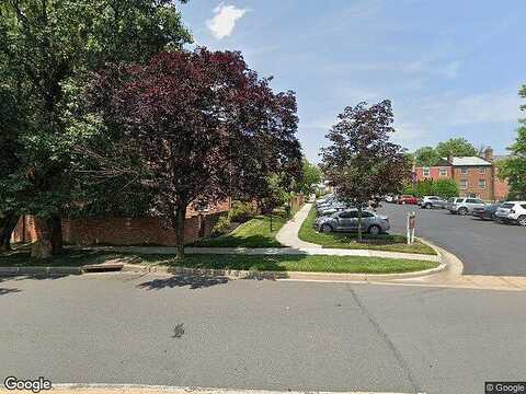 East, VIENNA, VA 22180