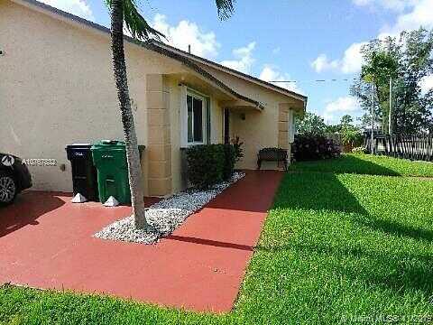 Robinson, MIAMI, FL 33176