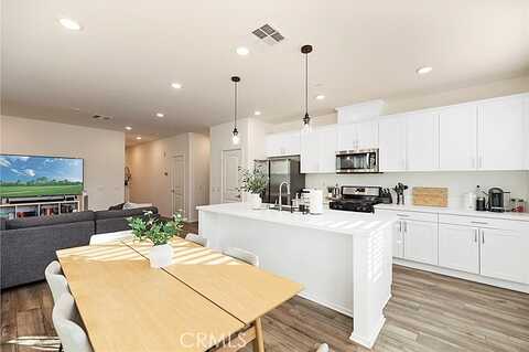 Gulfstream, MORENO VALLEY, CA 92553