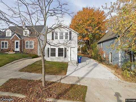Dodge, PORT WASHINGTON, WI 53074