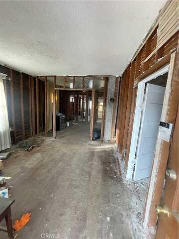 51St, LOS ANGELES, CA 90011