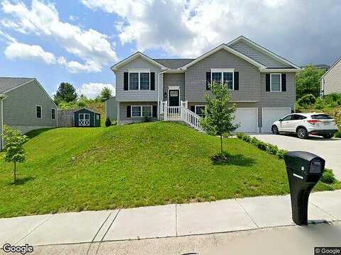 Ridge Vista, PINE GROVE, PA 17963