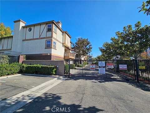 Linda, GARDEN GROVE, CA 92840
