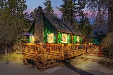 Pine Crest, IDYLLWILD, CA 92549