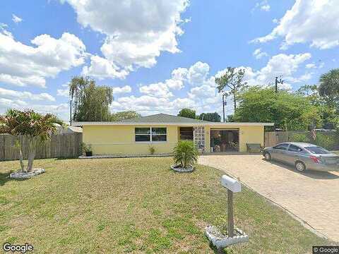Jasmine, LEHIGH ACRES, FL 33936