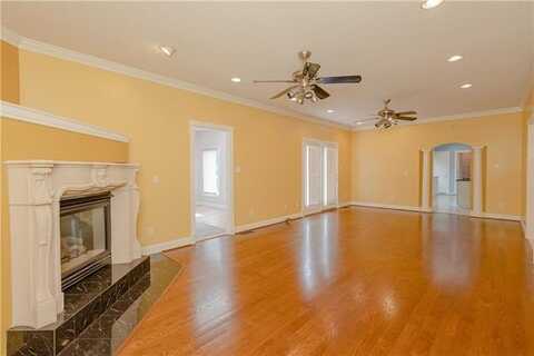 Hollywood, DISPUTANTA, VA 23842