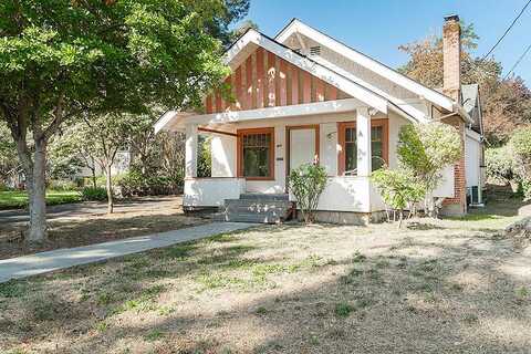 5Th, GRANTS PASS, OR 97526