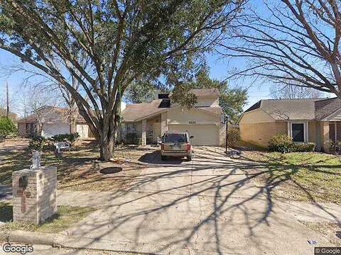 Split Pine, HOUSTON, TX 77040