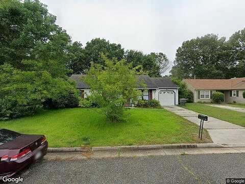 Mandy, NEWPORT NEWS, VA 23601