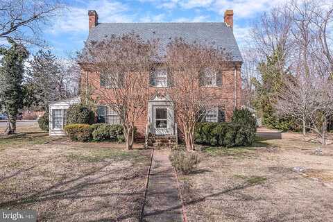 Court, MONTROSS, VA 22520