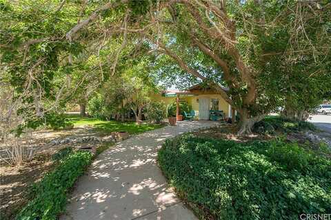 Avenue K8, LANCASTER, CA 93535