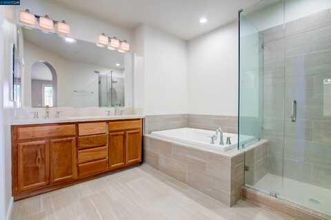 Finnian, DUBLIN, CA 94568