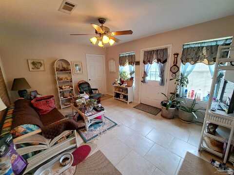 Southern Oaks, CANTONMENT, FL 32533