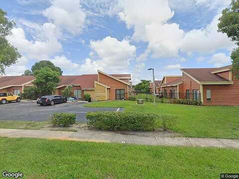 55Th, LAUDERHILL, FL 33313