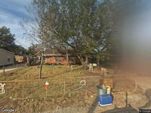 Squirrel Haven, MARY ESTHER, FL 32569