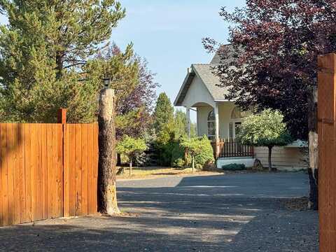 Beaver, BEND, OR 97707