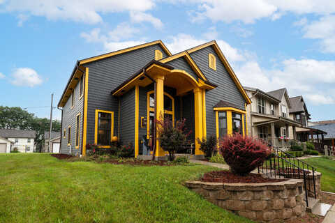 17Th, MILWAUKEE, WI 53205